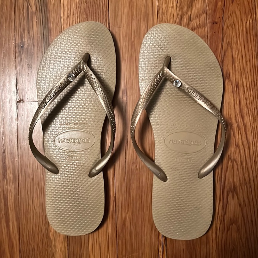 Womans Havainas Slim Crystal SW II Flip Flops Gold Size 37-38